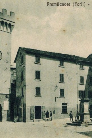 Premilcuore (Forlì). Piazza Galeazzo Visconti
